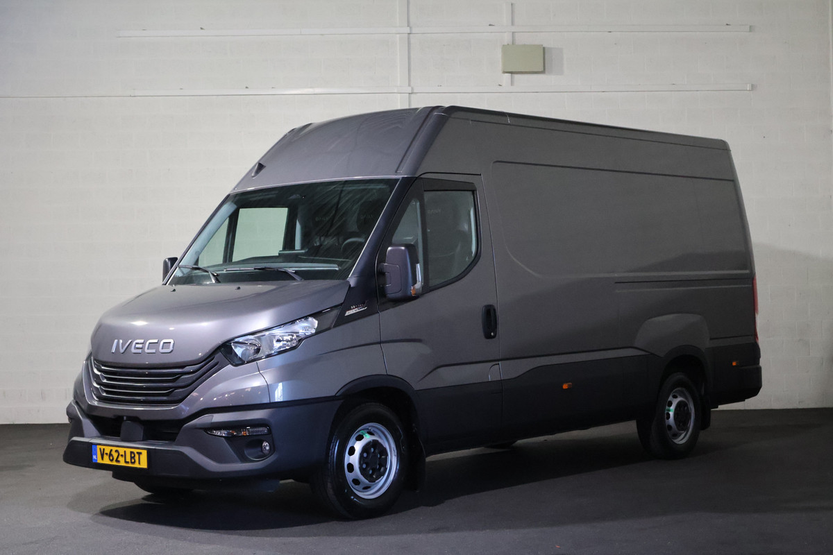 Iveco Daily 35S18 Hi-Matic L2 H2 Airco Navigatie Trekhaak Digitaal Dashboard