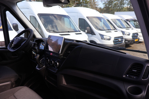 Iveco Daily 35S18 Hi-Matic L2 H2 Airco Navigatie Trekhaak Digitaal Dashboard