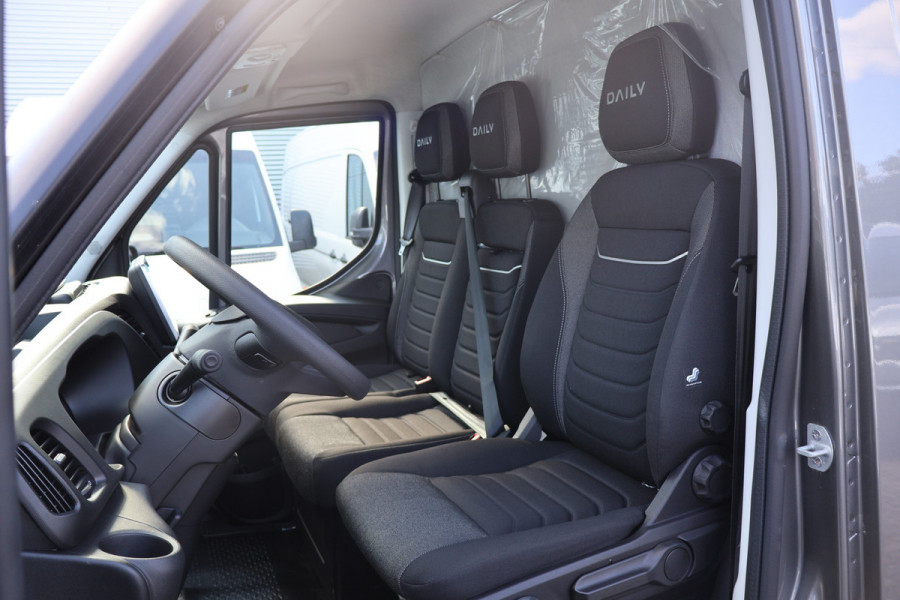 Iveco Daily 35S18 Hi-Matic L2 H2 Airco Navigatie Trekhaak Digitaal Dashboard
