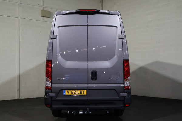 Iveco Daily 35S18 Hi-Matic L2 H2 Airco Navigatie Trekhaak Digitaal Dashboard