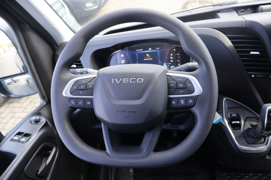 Iveco Daily 35S18 Hi-Matic L2 H2 Airco Navigatie Trekhaak Digitaal Dashboard