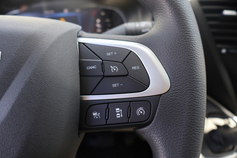 Iveco Daily 35S18 Hi-Matic L2 H2 Airco Navigatie Trekhaak Digitaal Dashboard