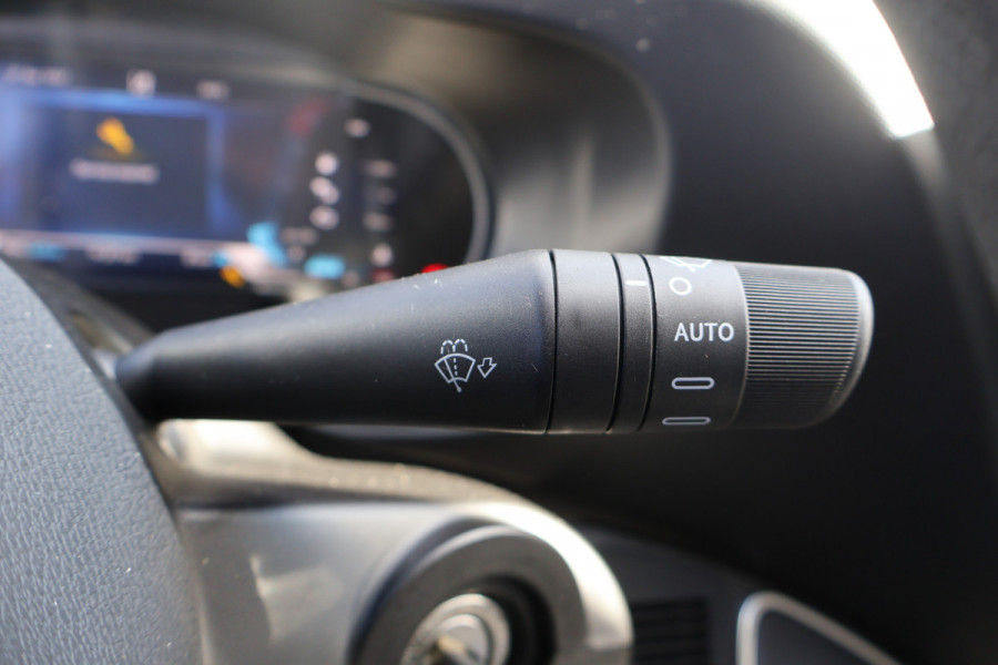 Iveco Daily 35S18 Hi-Matic L2 H2 Airco Navigatie Trekhaak Digitaal Dashboard