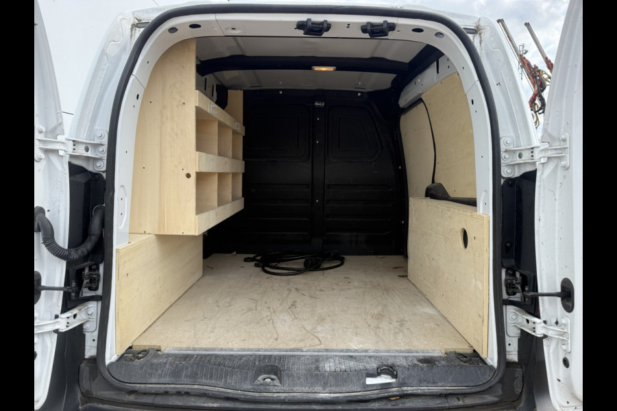 Renault Kangoo E-Tech 45kWh 122PK Elektrisch L1 300km WLTP 98.6% (SOH) 80kW Snelladen Climate Control Cruise Control LED Navigatie Parkeersensoren Achter