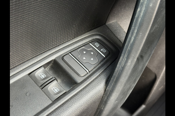 Renault Kangoo E-Tech 45kWh 122PK Elektrisch L1 300km WLTP 98.6% (SOH) 80kW Snelladen Climate Control Cruise Control LED Navigatie Parkeersensoren Achter