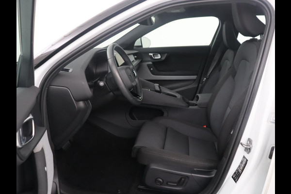 Polestar 2 Standard Range Single Motor 63kWh | SOH 91.5% | Panoramadak | Trekhaak | 360 camera | Harman/Kardon | Stuur/stoel verwarming | Carplay | Memory |