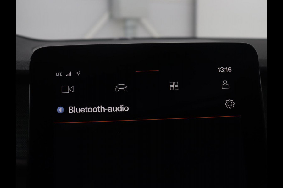 Polestar 2 Standard Range Single Motor 63kWh | SOH 91.5% | Panoramadak | Trekhaak | 360 camera | Harman/Kardon | Stuur/stoel verwarming | Carplay | Memory |