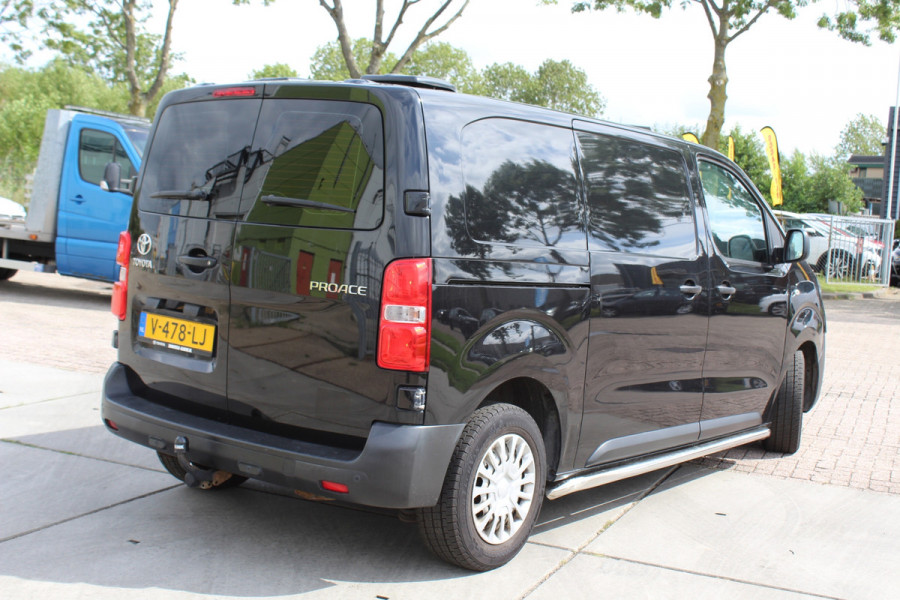 Toyota ProAce Worker 2.0 D-4D Cool Comfort airco trekhaak parkeers, cruise emissie 6