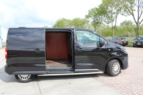 Toyota ProAce Worker 2.0 D-4D Cool Comfort airco trekhaak parkeers, cruise emissie 6