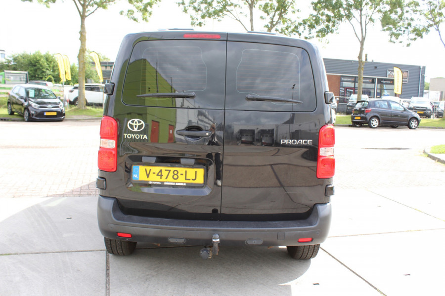 Toyota ProAce Worker 2.0 D-4D Cool Comfort airco trekhaak parkeers, cruise emissie 6