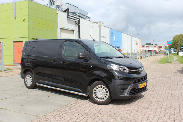 Toyota ProAce Worker 2.0 D-4D Cool Comfort airco trekhaak parkeers, cruise emissie 6
