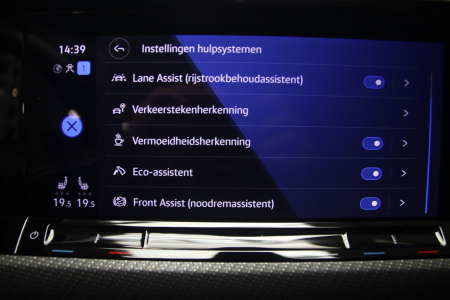Volkswagen Golf 2.0 TSI R 4M Performance 333PK PANO-H&K-IQ LED-HUD