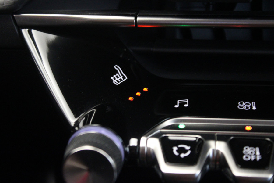 Peugeot 208 1.2 PureTech 100 Allure |Camera|Navi|Stoelverw.|
