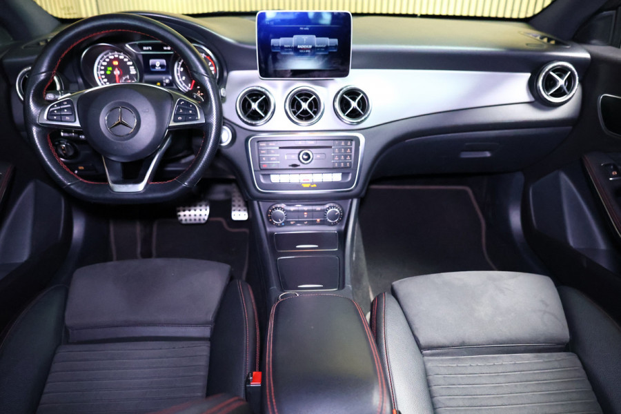 Mercedes-Benz CLA-Klasse 180 AMG Shooting Brake AUTOM AVM CAMERA PDC BT '19