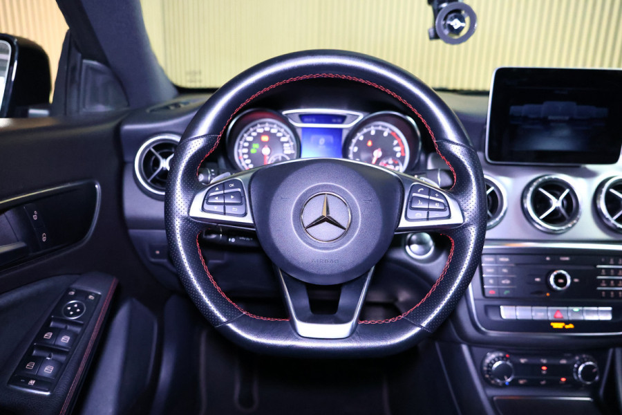 Mercedes-Benz CLA-Klasse 180 AMG Shooting Brake AUTOM AVM CAMERA PDC BT '19