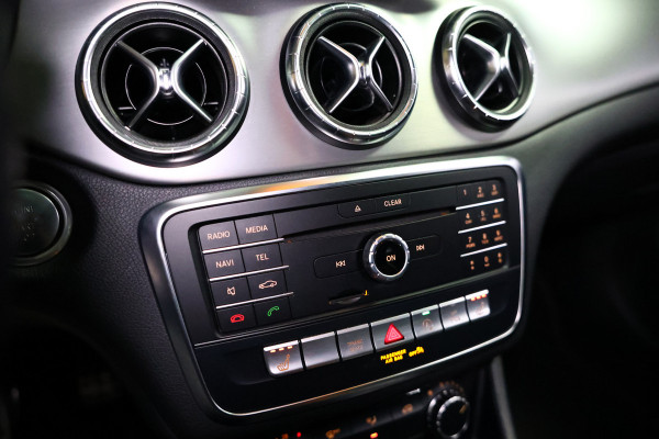 Mercedes-Benz CLA-Klasse 180 AMG Shooting Brake AUTOM AVM CAMERA PDC BT '19