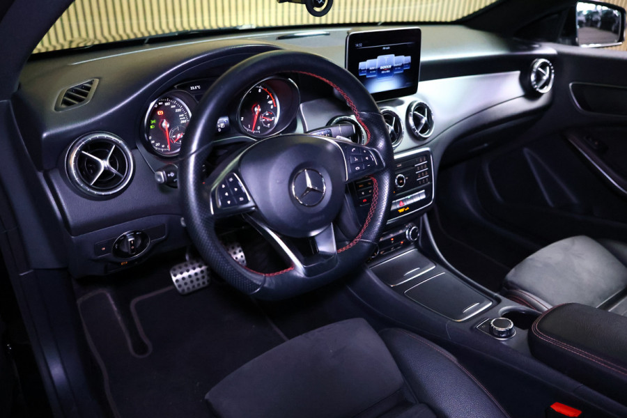 Mercedes-Benz CLA-Klasse 180 AMG Shooting Brake AUTOM AVM CAMERA PDC BT '19