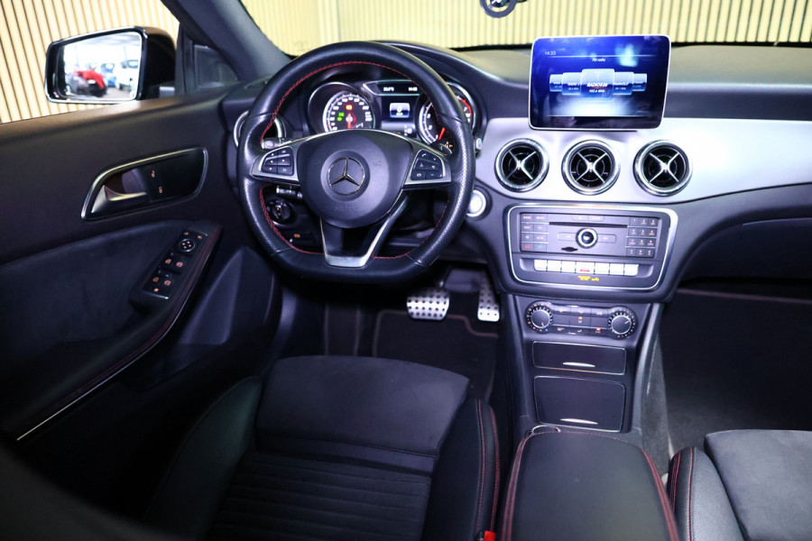 Mercedes-Benz CLA-Klasse 180 AMG Shooting Brake AUTOM AVM CAMERA PDC BT '19
