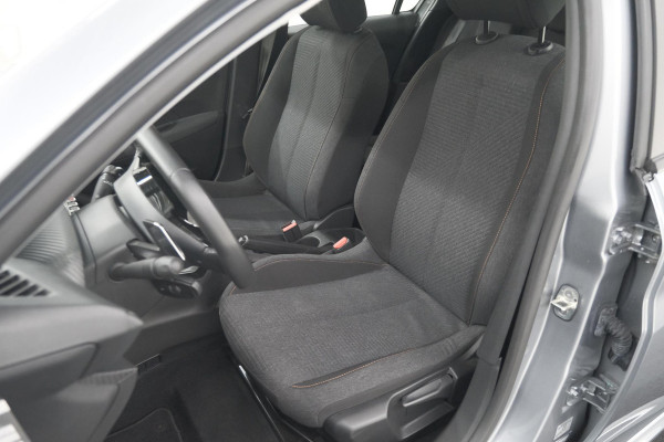 Peugeot 208 1.2 Hybrid 110 e-DCS6 Style | Trekhaak | Allseason Banden | Apple Carplay