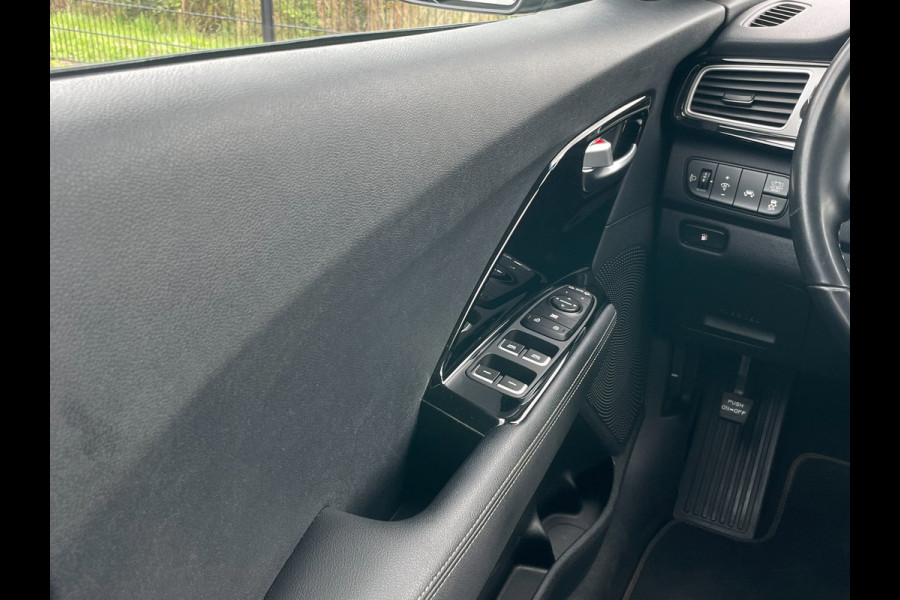 Kia Niro 1.6 GDi Hybrid DynamicLine | Camera | PDC | Carplay | Cruise Control |