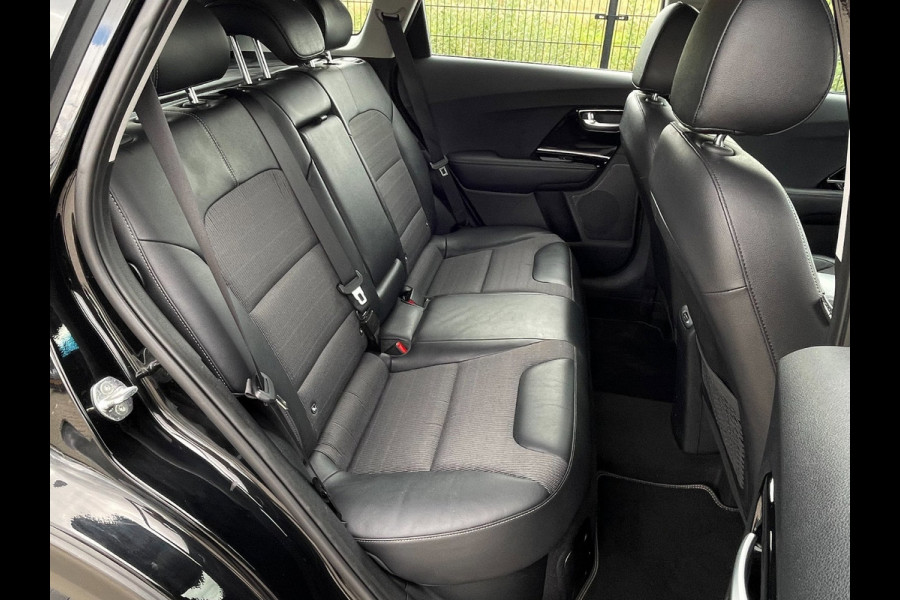 Kia Niro 1.6 GDi Hybrid DynamicLine | Camera | PDC | Carplay | Cruise Control |