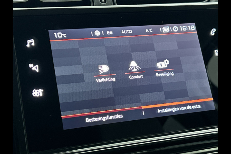 Citroën C3 1.5 HDi 102PK Shine / 5Drs. / Distributie riem is vervangen bij 76702KM / Stoelverwarming / 1/2 Leder / Airco-ecc. / Navigatie / Pack City Safety / Apk nieuw
