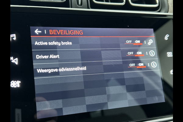 Citroën C3 1.5 HDi 102PK Shine / 5Drs. / Distributie riem is vervangen bij 76702KM / Stoelverwarming / 1/2 Leder / Airco-ecc. / Navigatie / Pack City Safety / Apk nieuw