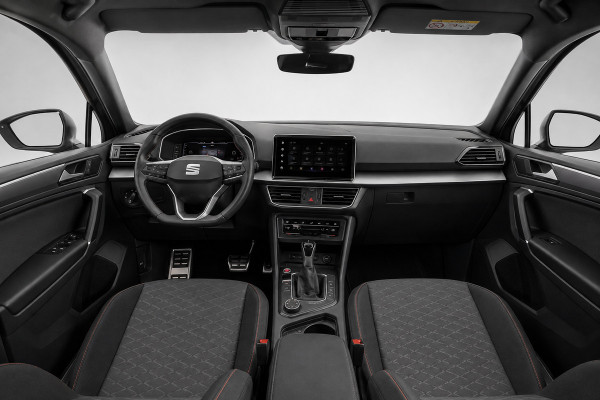 Seat Tarraco 1.5 TSI FR Business Intense | BTW | NL-AUTO | 1E EIG | DEALER ONDERH | PANO | 360 CAM | STOELVERW | CLIMATE | CARPLAY