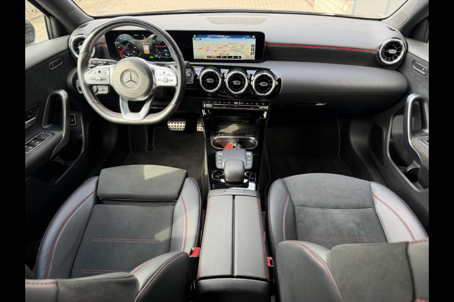 Mercedes-Benz A-Klasse 250 e AMG Line 18"/360 camera/PDC v+a/Stoelverwarming/Apple Carplay & Android Auto/DAB/Navigatie/Climate