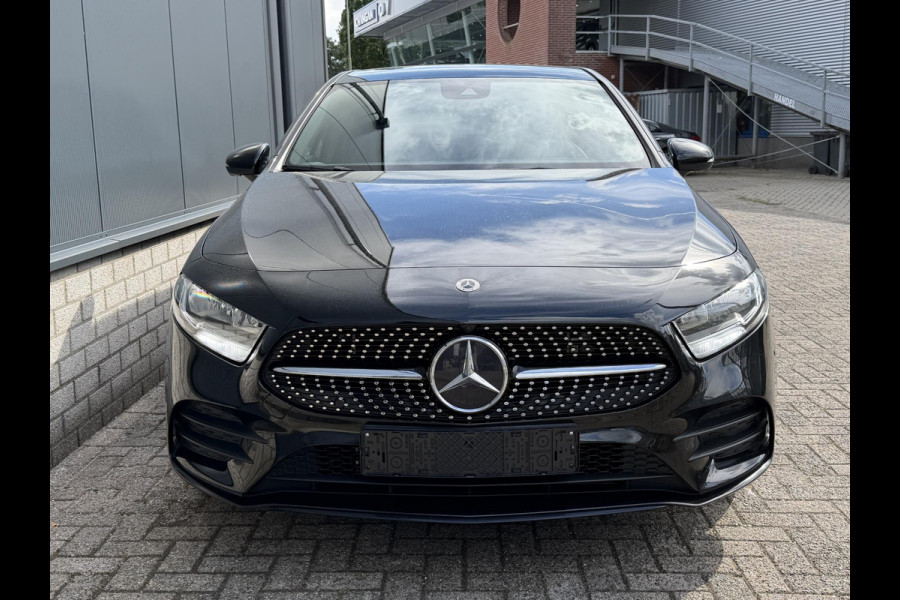 Mercedes-Benz A-Klasse 250 e AMG Line 18"/360 camera/PDC v+a/Stoelverwarming/Apple Carplay & Android Auto/DAB/Navigatie/Climate