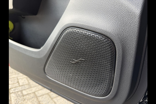 Mercedes-Benz A-Klasse 250 e AMG Line 18"/360 camera/PDC v+a/Stoelverwarming/Apple Carplay & Android Auto/DAB/Navigatie/Climate