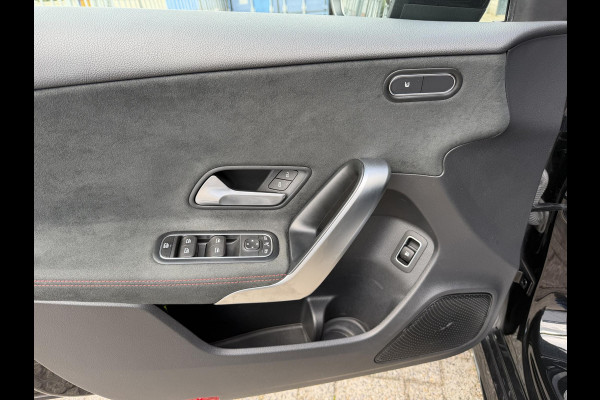 Mercedes-Benz A-Klasse 250 e AMG Line 18"/360 camera/PDC v+a/Stoelverwarming/Apple Carplay & Android Auto/DAB/Navigatie/Climate