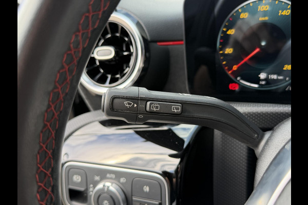 Mercedes-Benz A-Klasse 250 e AMG Line 18"/360 camera/PDC v+a/Stoelverwarming/Apple Carplay & Android Auto/DAB/Navigatie/Climate