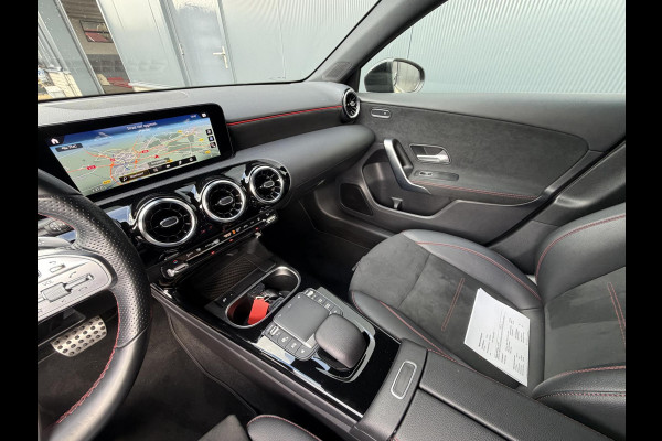 Mercedes-Benz A-Klasse 250 e AMG Line 18"/360 camera/PDC v+a/Stoelverwarming/Apple Carplay & Android Auto/DAB/Navigatie/Climate