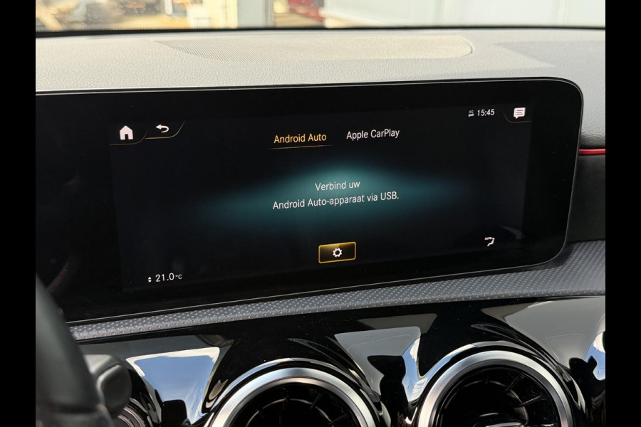 Mercedes-Benz A-Klasse 250 e AMG Line 18"/360 camera/PDC v+a/Stoelverwarming/Apple Carplay & Android Auto/DAB/Navigatie/Climate