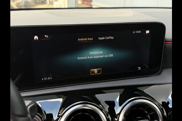 Mercedes-Benz A-Klasse 250 e AMG Line 18"/360 camera/PDC v+a/Stoelverwarming/Apple Carplay & Android Auto/DAB/Navigatie/Climate