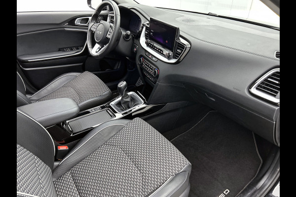 Kia Ceed Sportswagon 1.0 T-GDi 120PK ExecutiveLine / Panorama-schuifdak / JBL sound / Navigatie / Airco-ecc./ Pdc+Camera / Memory Stoel-Stuurverwarming / Apk 02-2028