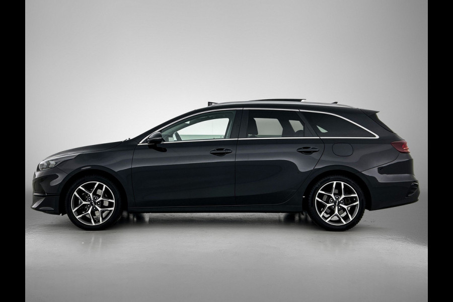 Kia Ceed Sportswagon 1.0 T-GDi 120PK ExecutiveLine / Panorama-schuifdak / JBL sound / Navigatie / Airco-ecc./ Pdc+Camera / Memory Stoel-Stuurverwarming / Apk 02-2028