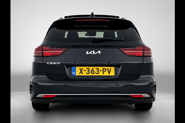 Kia Ceed Sportswagon 1.0 T-GDi 120PK ExecutiveLine / Panorama-schuifdak / JBL sound / Navigatie / Airco-ecc./ Pdc+Camera / Memory Stoel-Stuurverwarming / Apk 02-2028