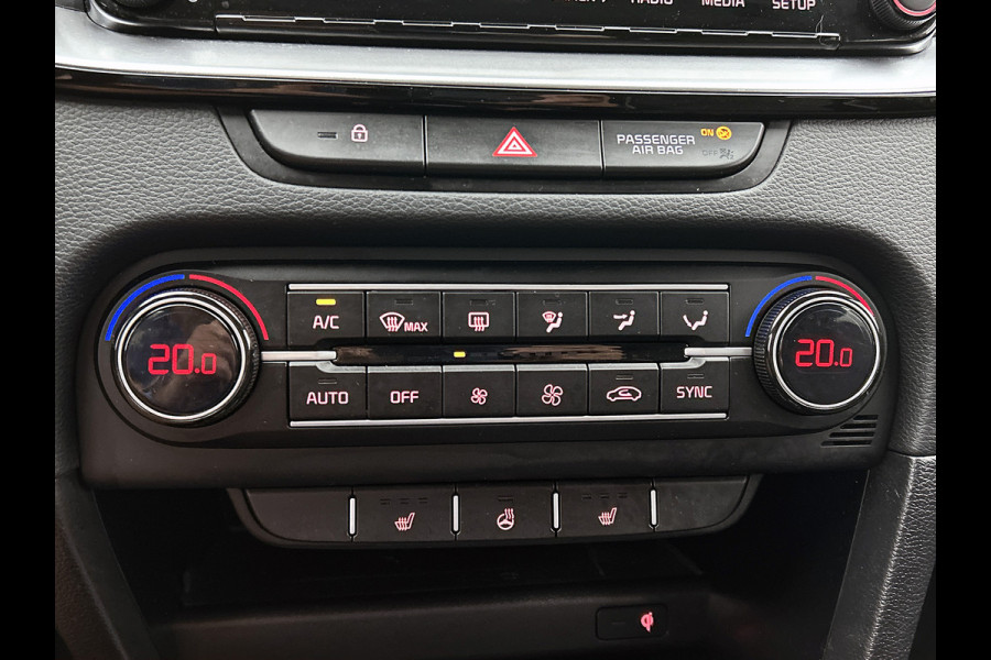 Kia Ceed Sportswagon 1.0 T-GDi 120PK ExecutiveLine / Panorama-schuifdak / JBL sound / Navigatie / Airco-ecc./ Pdc+Camera / Memory Stoel-Stuurverwarming / Apk 02-2028