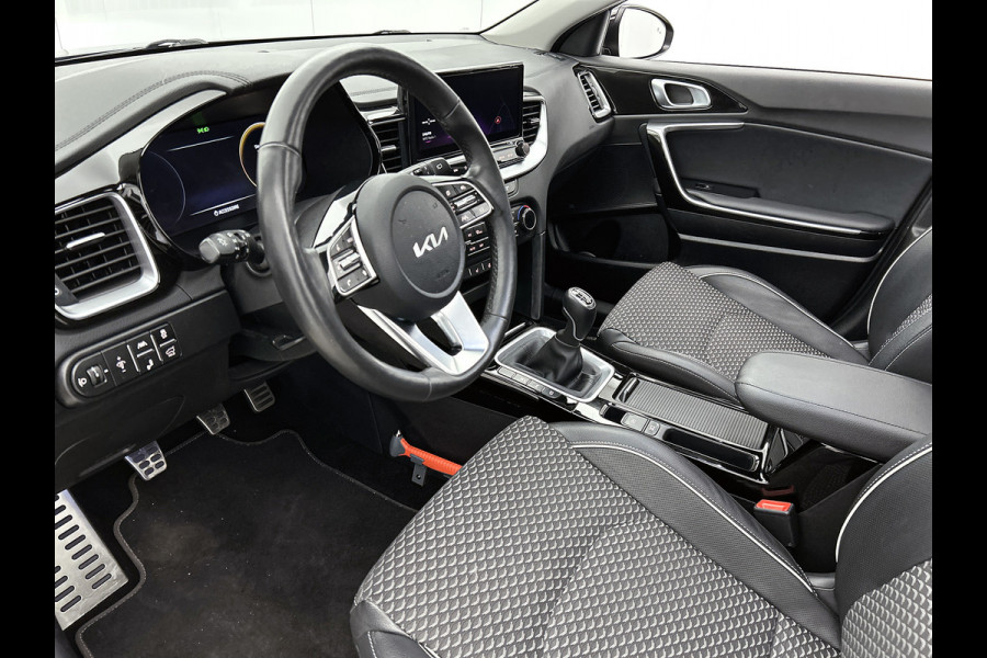 Kia Ceed Sportswagon 1.0 T-GDi 120PK ExecutiveLine / Panorama-schuifdak / JBL sound / Navigatie / Airco-ecc./ Pdc+Camera / Memory Stoel-Stuurverwarming / Apk 02-2028