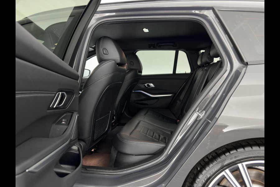 BMW 3 Serie Touring 330e Sportline High Executive (Plug-in) {SoH-91%} (INCL-BTW) Aut. *LEATHER | FULL-LED | HEATED-SPORTSEATS | HIFI-SOUND | NAVI-FULLMAP | DAB+ | DIGI-COCKPIT | PRIVACY-GLASS | AMBIENTLIGHT | ECC | PDC | CRUISE | SHIFT-PADDLES | 19"ALU*