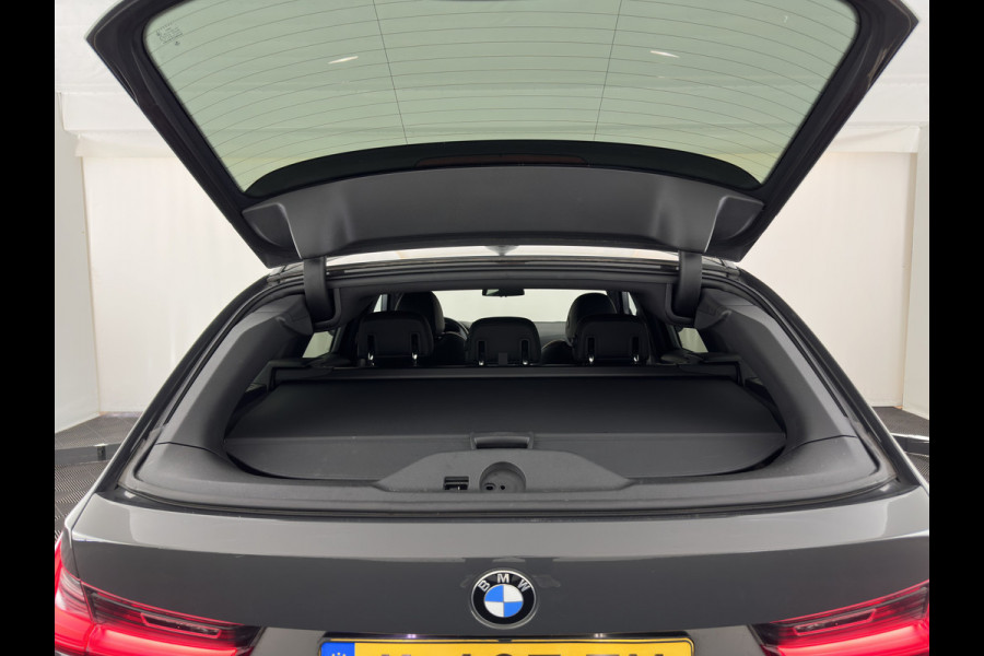 BMW 3 Serie Touring 330e Sportline High Executive (Plug-in) {SoH-91%} (INCL-BTW) Aut. *LEATHER | FULL-LED | HEATED-SPORTSEATS | HIFI-SOUND | NAVI-FULLMAP | DAB+ | DIGI-COCKPIT | PRIVACY-GLASS | AMBIENTLIGHT | ECC | PDC | CRUISE | SHIFT-PADDLES | 19"ALU*