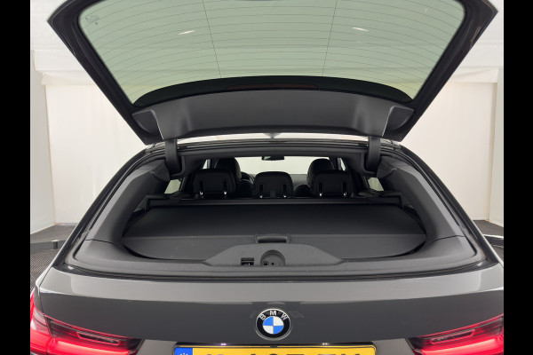 BMW 3 Serie Touring 330e Sportline High Executive (Plug-in) {SoH-91%} (INCL-BTW) Aut. *LEATHER | FULL-LED | HEATED-SPORTSEATS | HIFI-SOUND | NAVI-FULLMAP | DAB+ | DIGI-COCKPIT | PRIVACY-GLASS | AMBIENTLIGHT | ECC | PDC | CRUISE | SHIFT-PADDLES | 19"ALU*