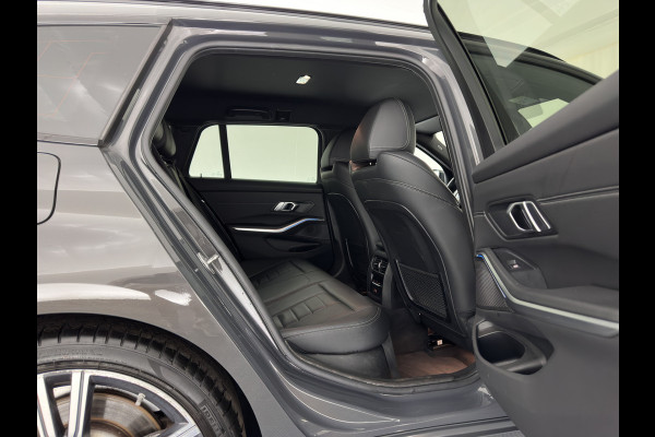 BMW 3 Serie Touring 330e Sportline High Executive (Plug-in) {SoH-91%} (INCL-BTW) Aut. *LEATHER | FULL-LED | HEATED-SPORTSEATS | HIFI-SOUND | NAVI-FULLMAP | DAB+ | DIGI-COCKPIT | PRIVACY-GLASS | AMBIENTLIGHT | ECC | PDC | CRUISE | SHIFT-PADDLES | 19"ALU*