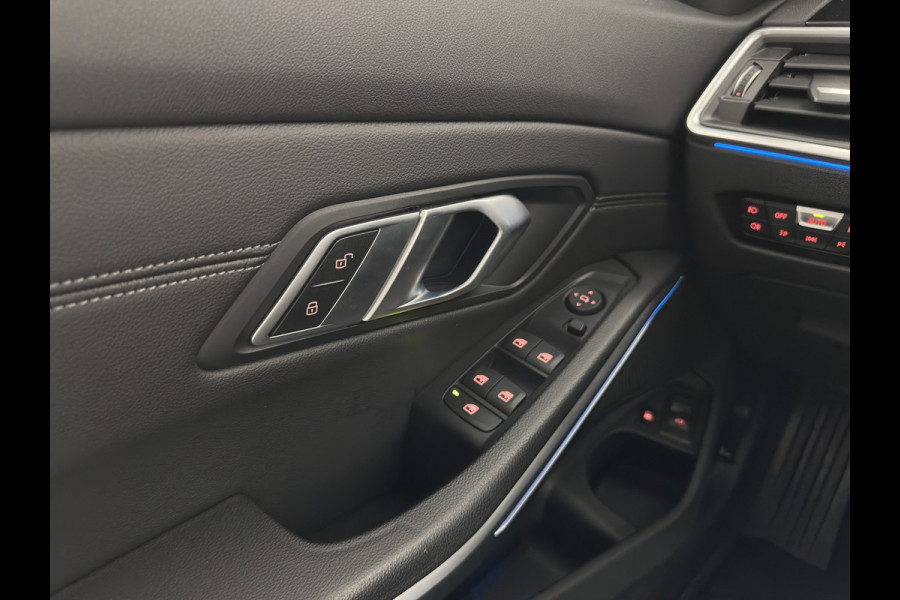 BMW 3 Serie Touring 330e Sportline High Executive (Plug-in) {SoH-91%} (INCL-BTW) Aut. *LEATHER | FULL-LED | HEATED-SPORTSEATS | HIFI-SOUND | NAVI-FULLMAP | DAB+ | DIGI-COCKPIT | PRIVACY-GLASS | AMBIENTLIGHT | ECC | PDC | CRUISE | SHIFT-PADDLES | 19"ALU*