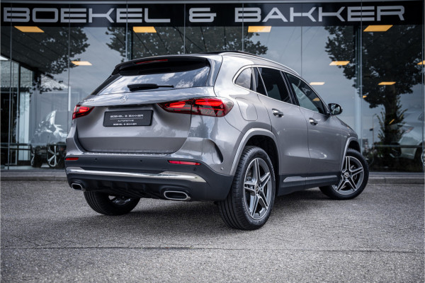 Mercedes-Benz GLA 250 e Star Edition AMG Line ** Panodak ** Keyless ** Camera ** Carplay EV rijbereik tot 70km