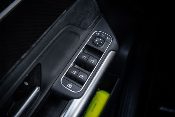 Mercedes-Benz GLA 250 e Star Edition AMG Line ** Panodak ** Keyless ** Camera ** Carplay EV rijbereik tot 70km