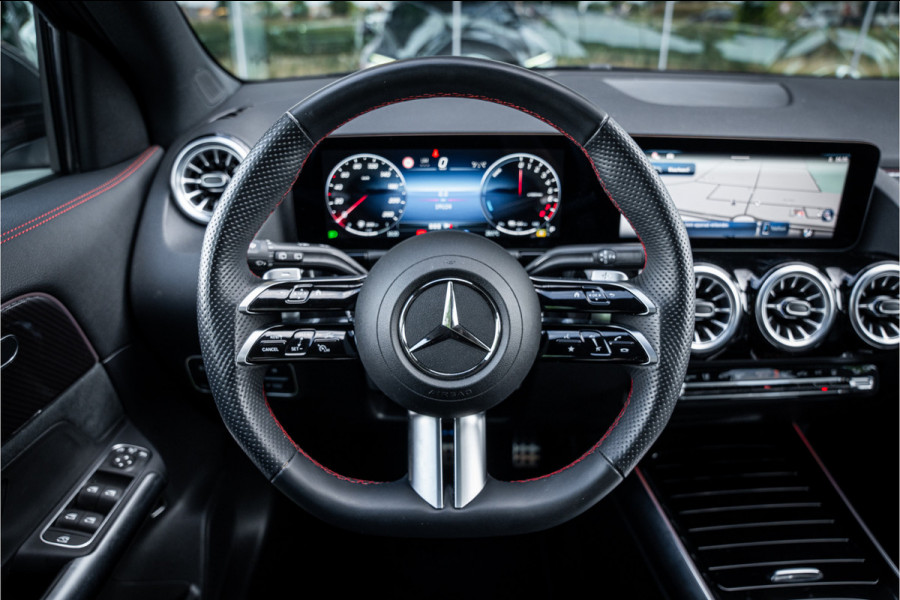 Mercedes-Benz GLA 250 e Star Edition AMG Line ** Panodak ** Keyless ** Camera ** Carplay EV rijbereik tot 70km