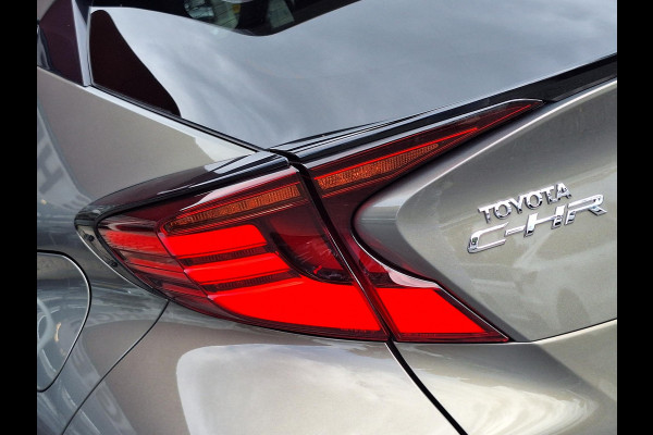 Toyota C-HR 2.0 Hybrid Executive | Leder Stof | Adaptive CC | LED | Camera | Climate | Facelift |